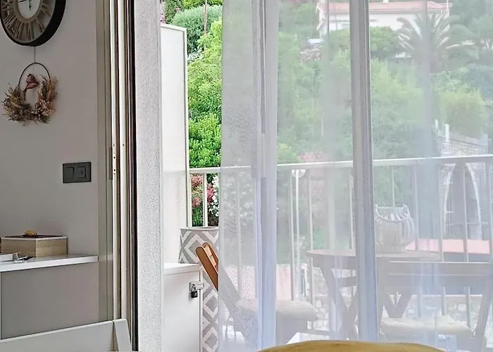 Your Favorite Apartamento *